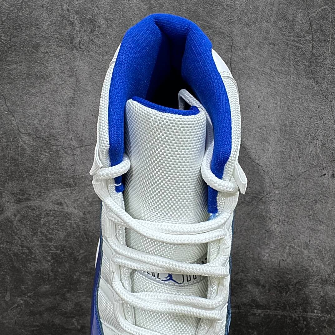 Air Jordan 11 - Image 9