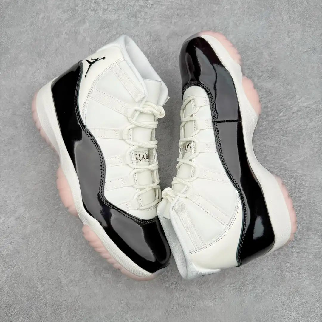 Air Jordan 11 - Image 3