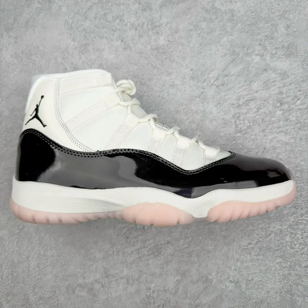 Air Jordan 11 - Image 1