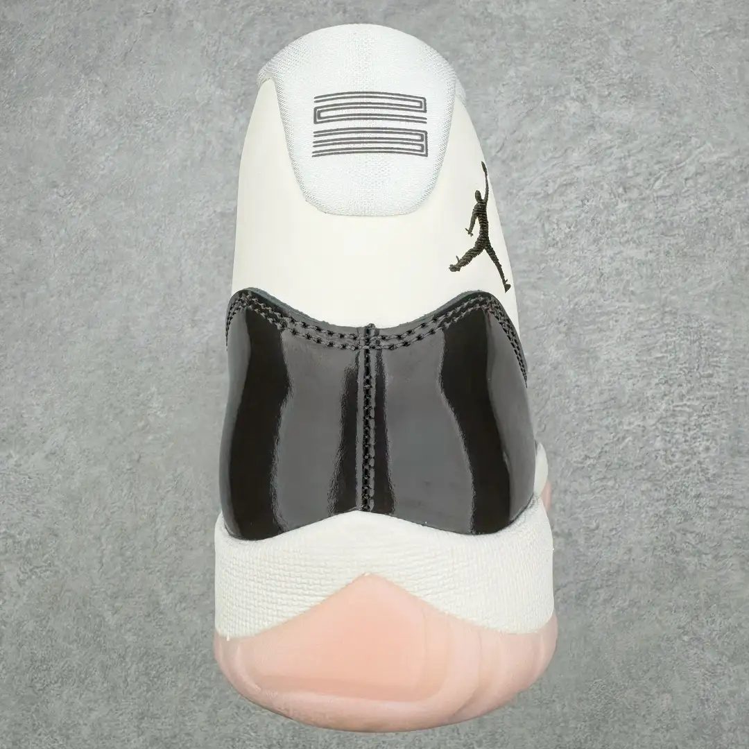 Air Jordan 11 - Image 8