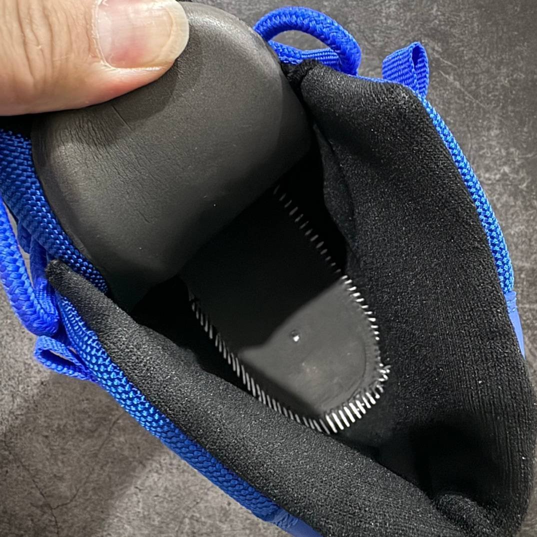 Air Jordan 11 - Image 5
