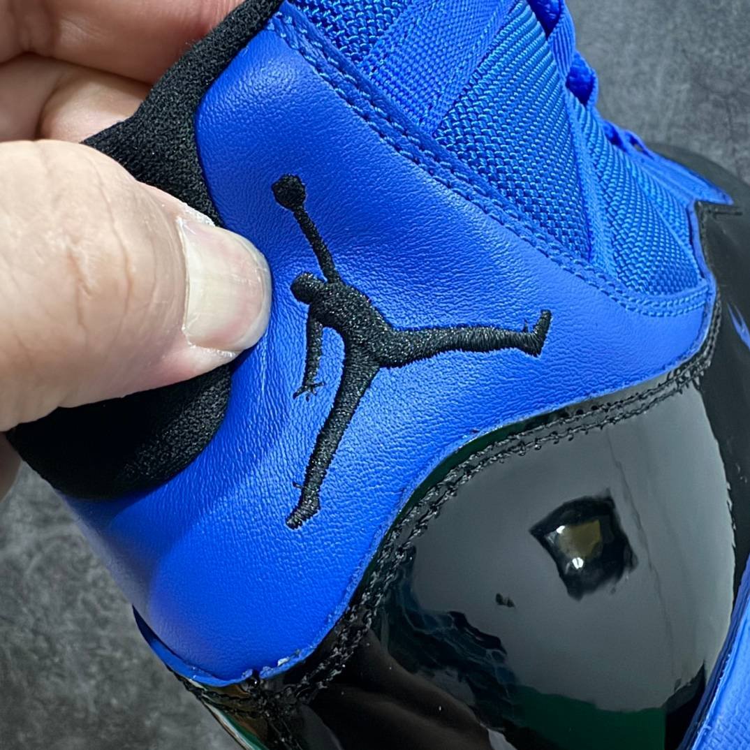 Air Jordan 11 - Image 6