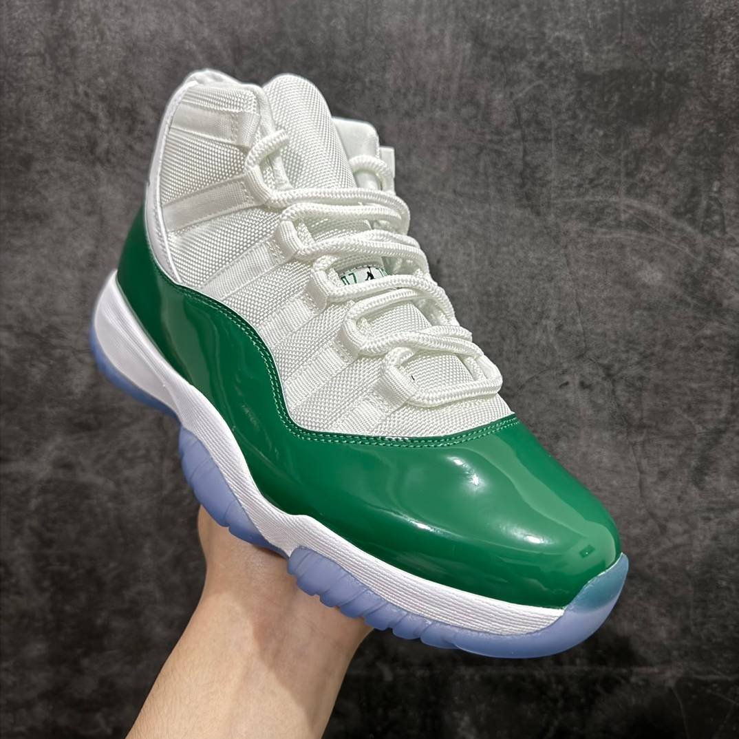 Air Jordan 11 - Image 1
