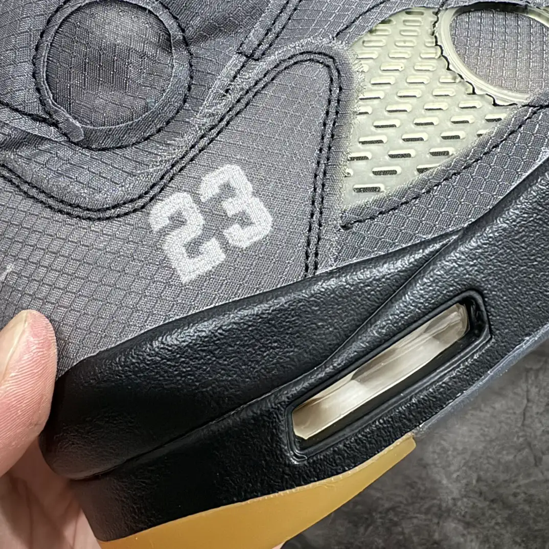 Air Jordan 5 - Image 8