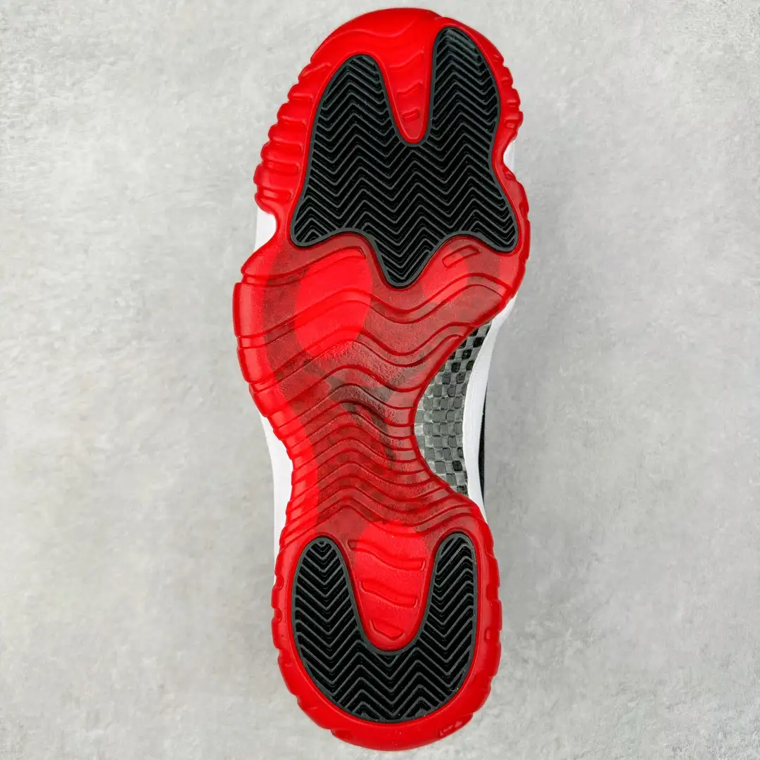 Air Jordan 11 - Image 11