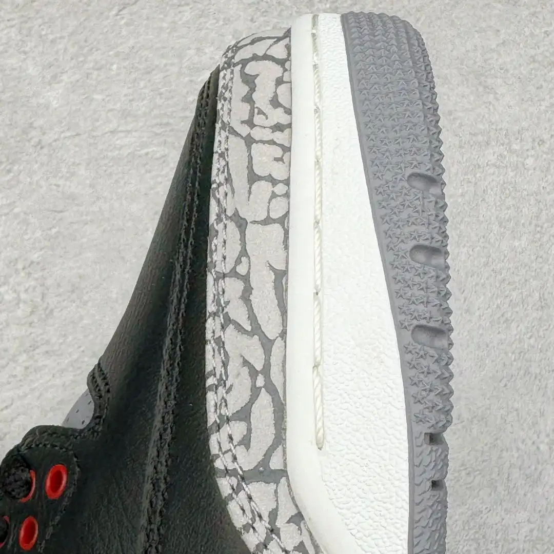 Air Jordan 3 - Image 7