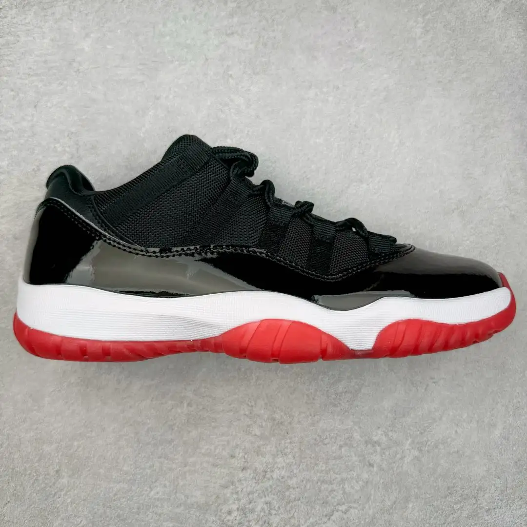Air Jordan 11 - Image 1