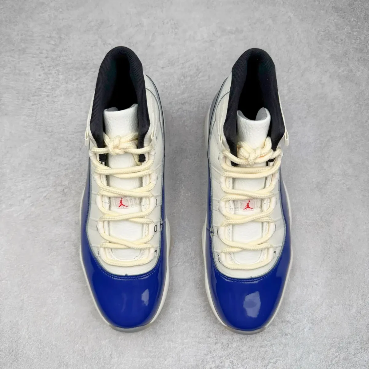 Air Jordan 11 - Image 8