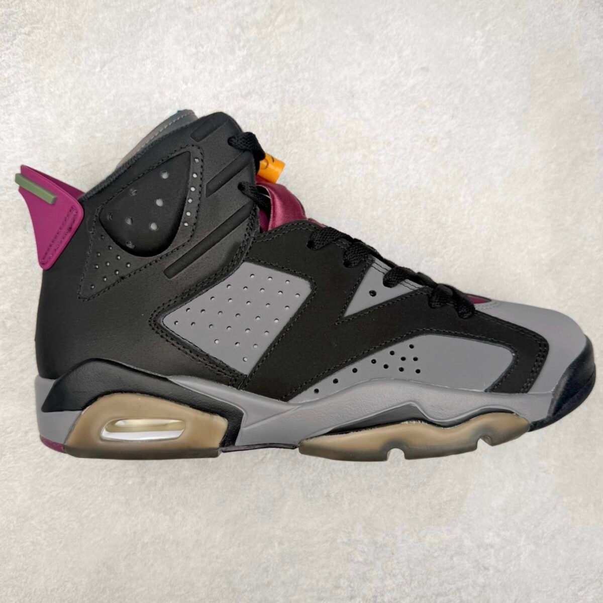 Air Jordan 6 - Image 1