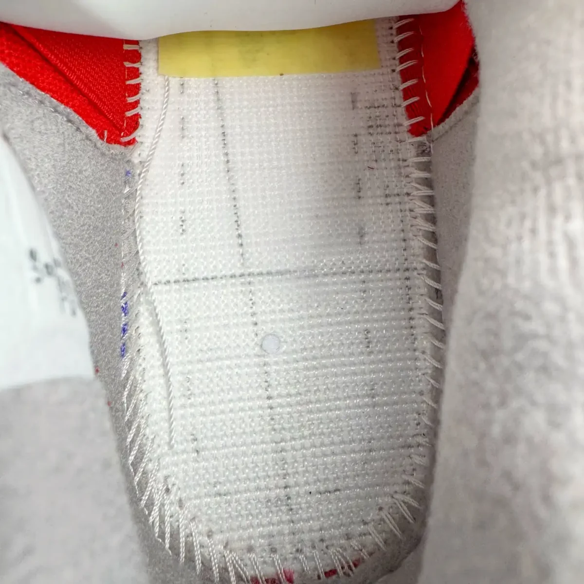 Air Jordan 4 - Image 6