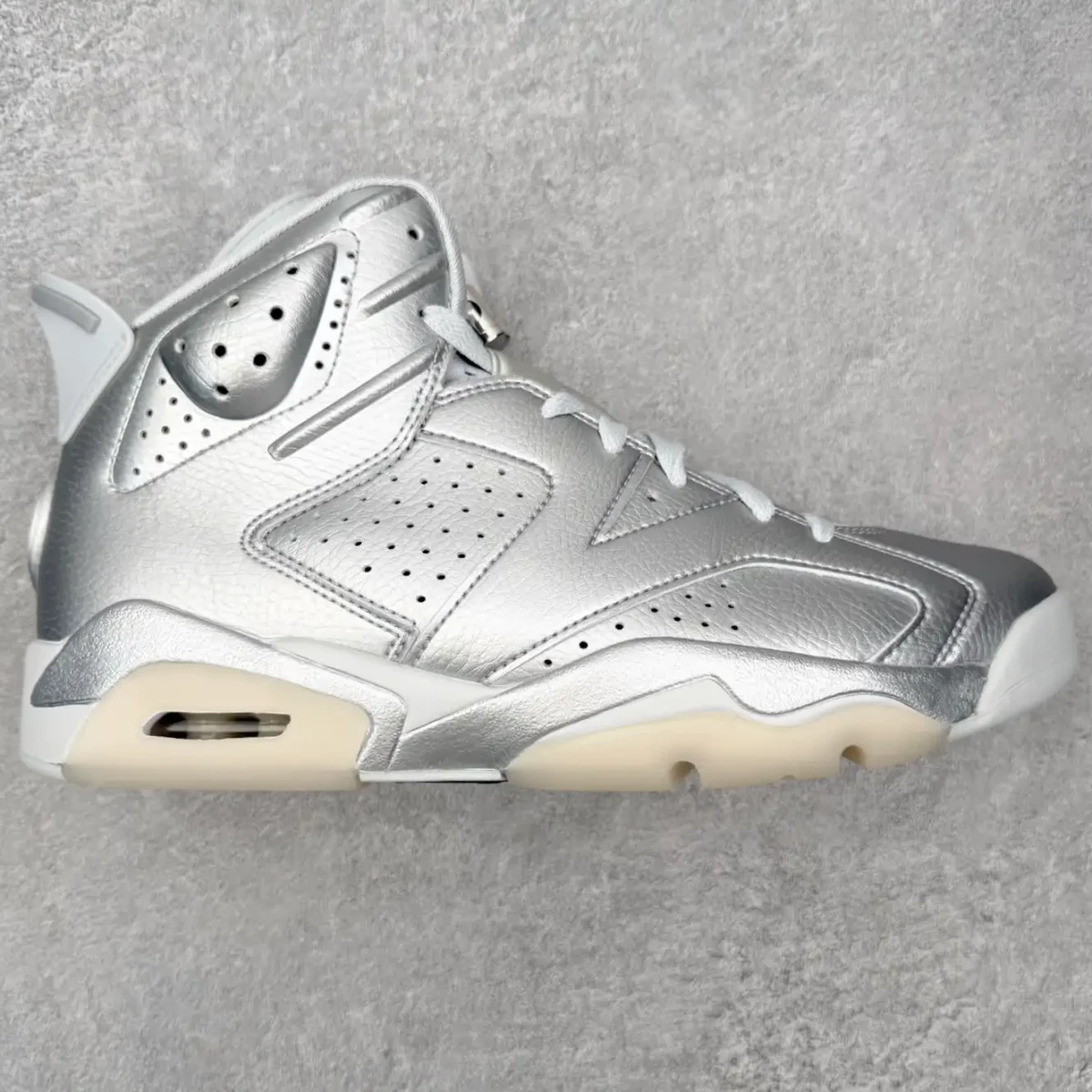 Air Jordan 6 - Image 1