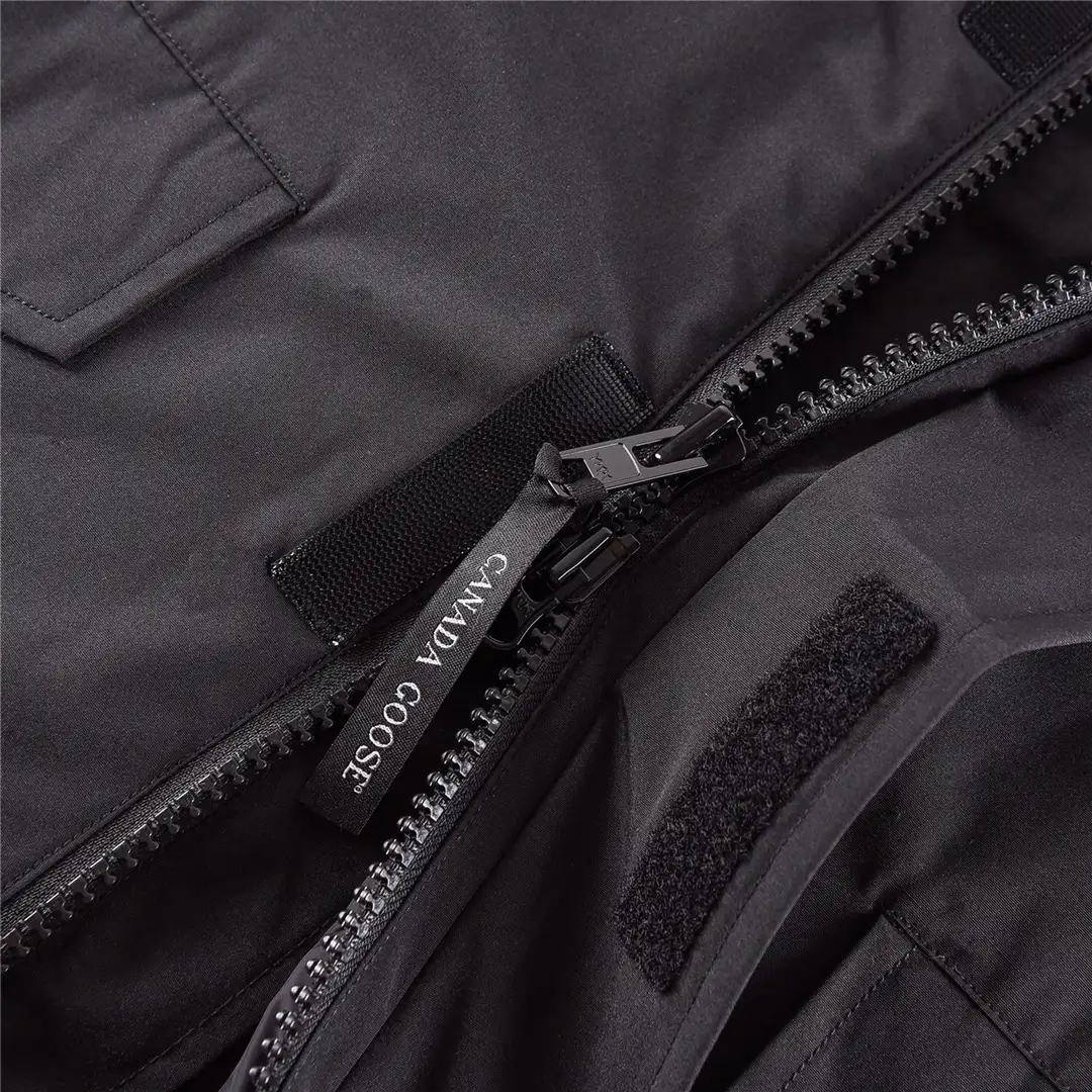 Canada Goose parka - Image 4
