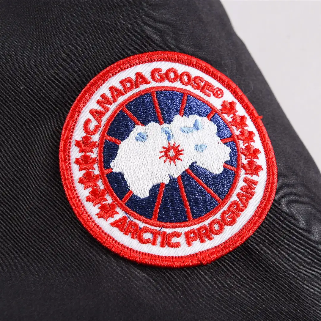 Canada Goose parka - Image 6