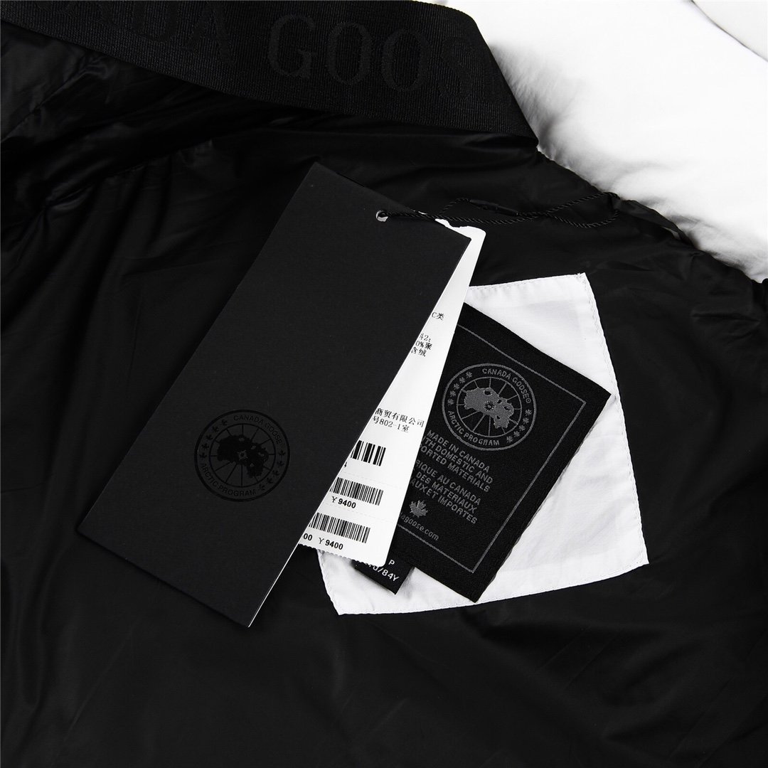 Canada Goose Parka - Image 9