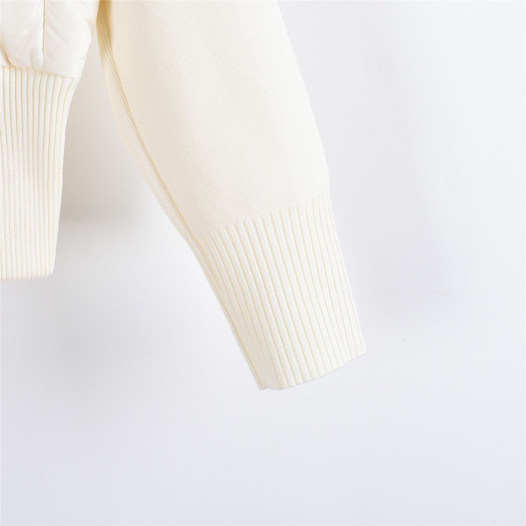 CANADA GOOSE DOWN JACKET - Image 4