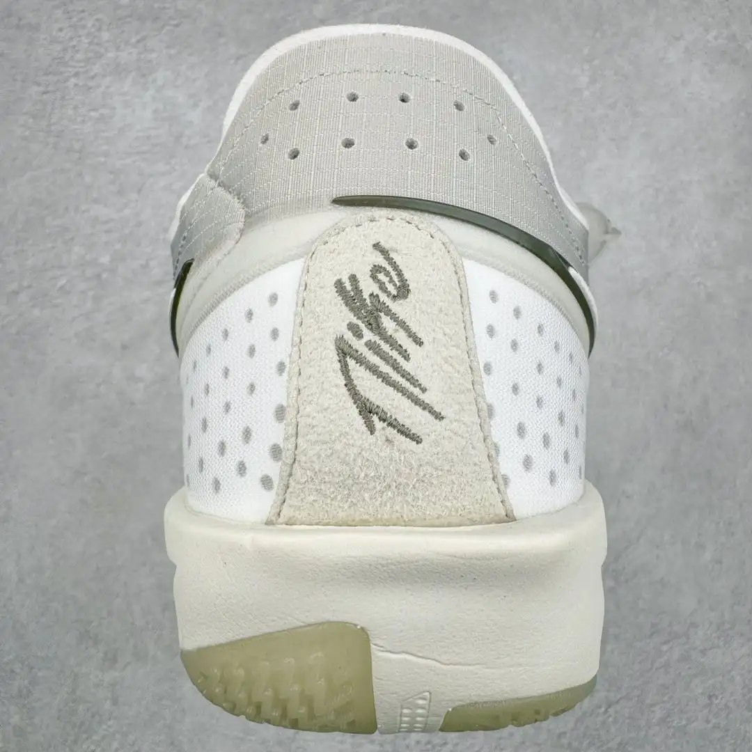 GT Cut Basketball Shoes - Image 3