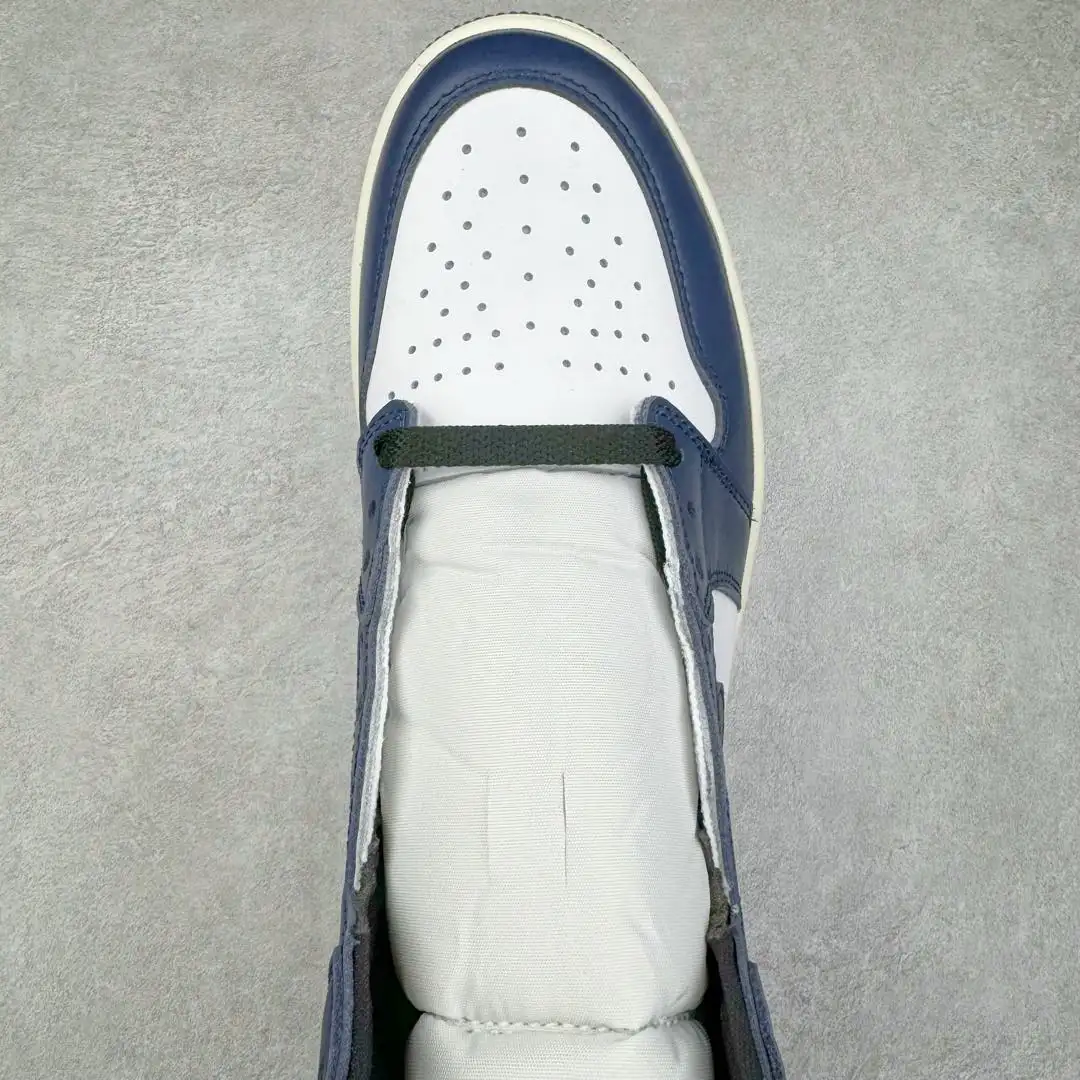 Air Jordan - Image 3