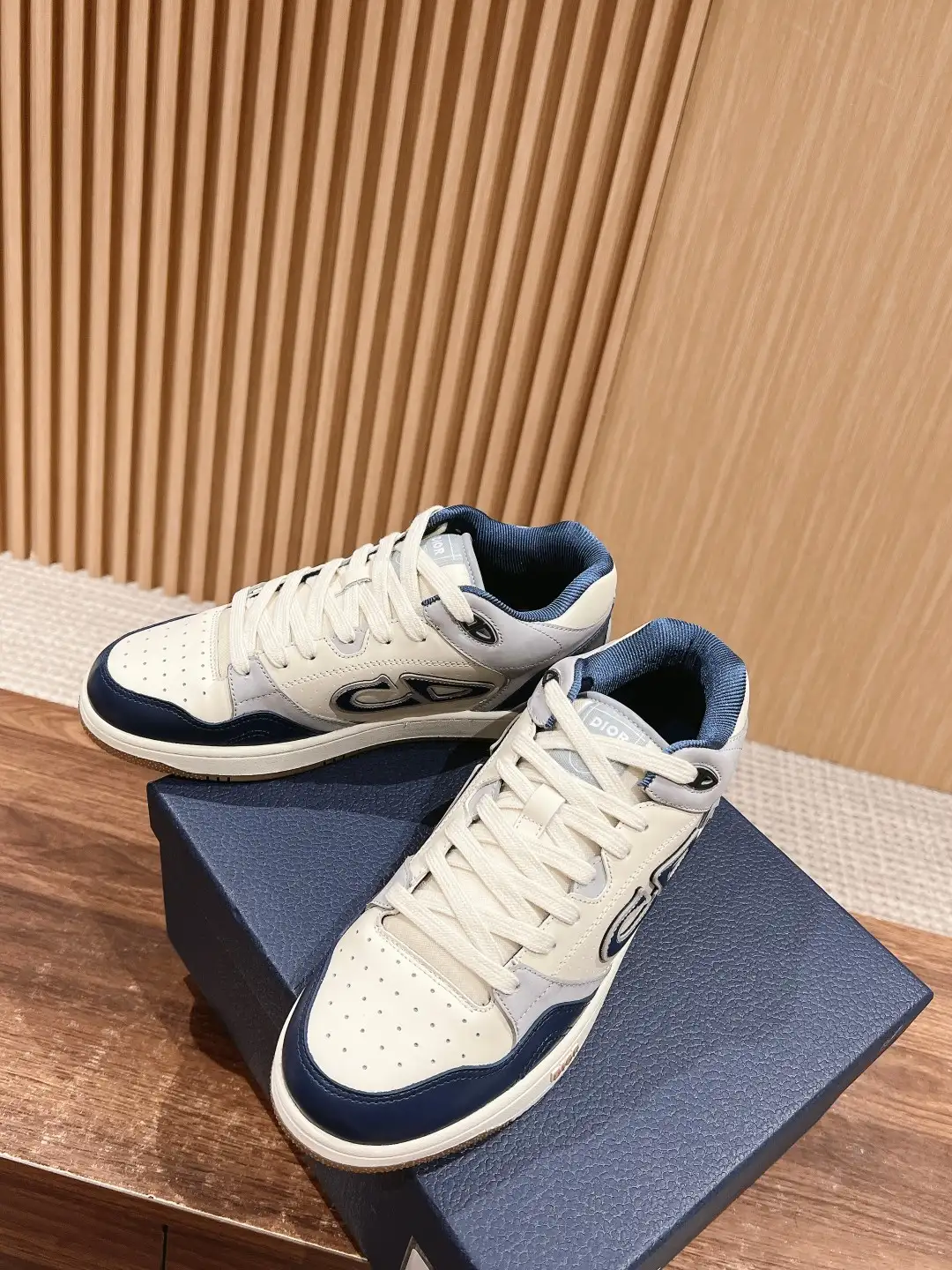 Dior B27 - Image 6