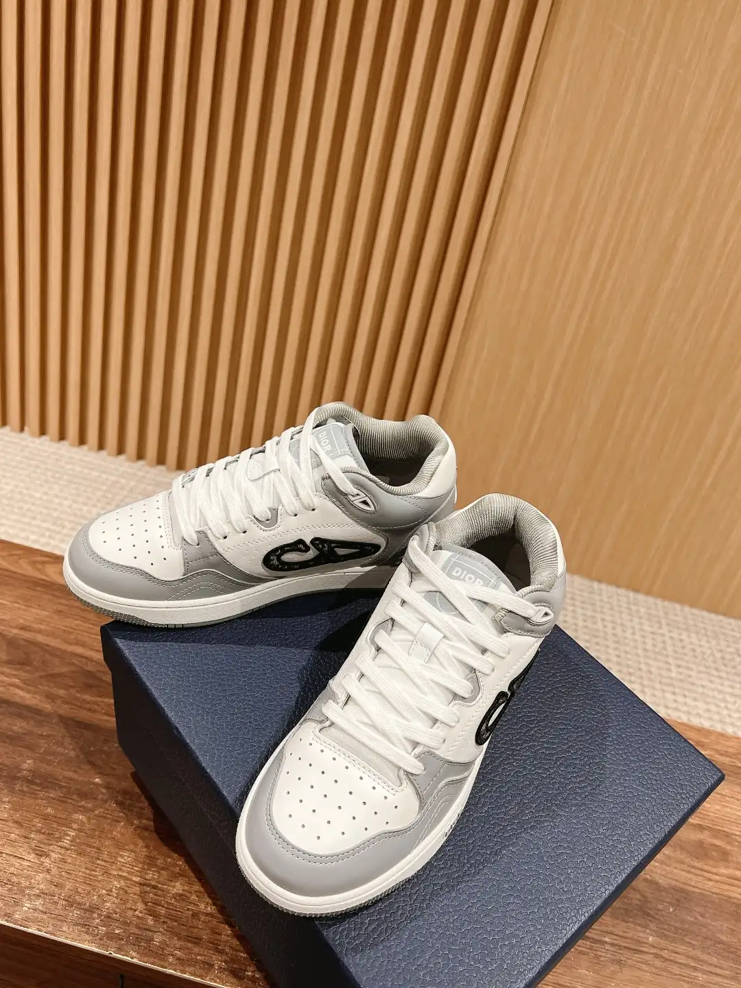 Dior B27 - Image 5