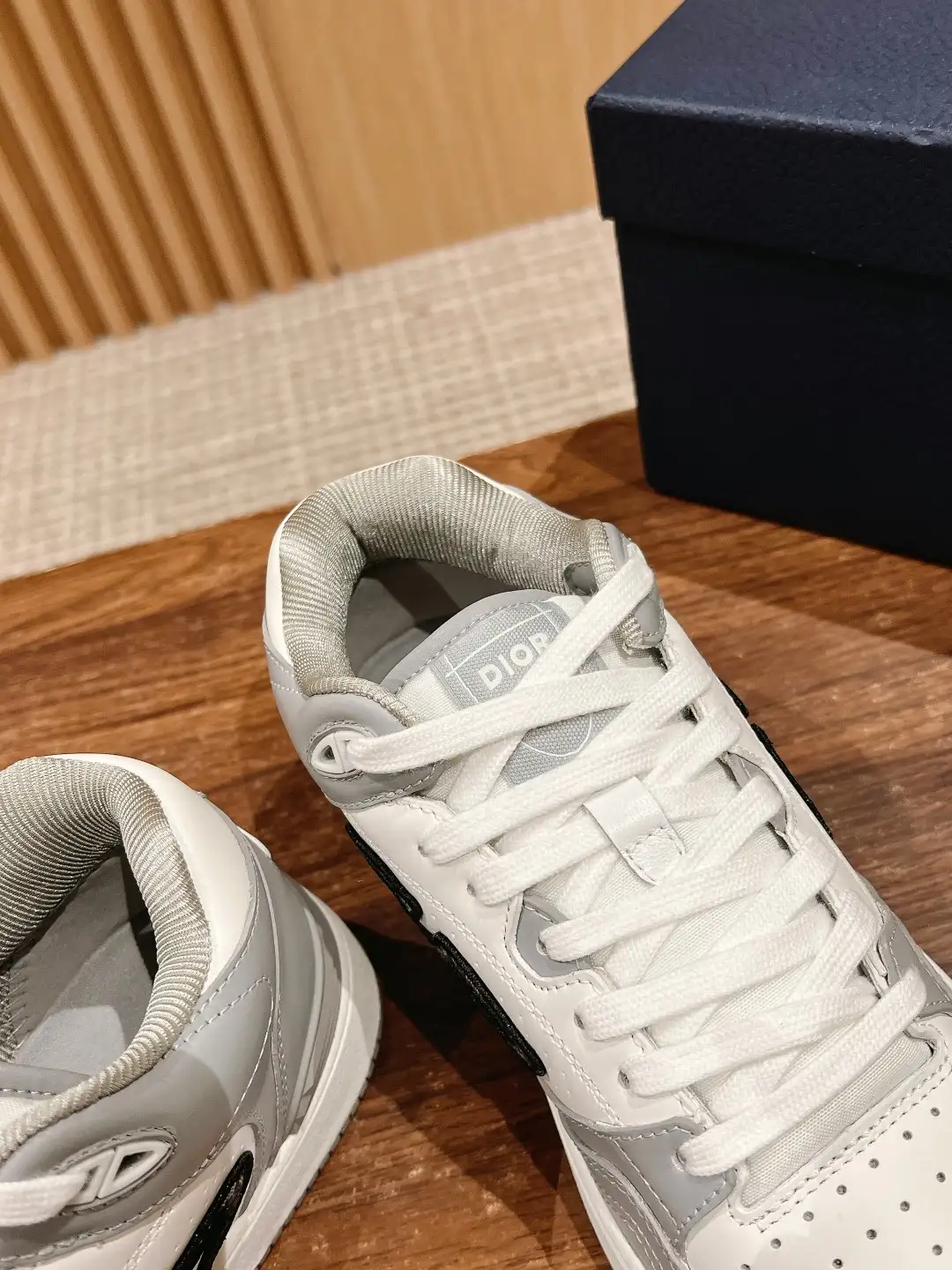 Dior B27 - Image 9