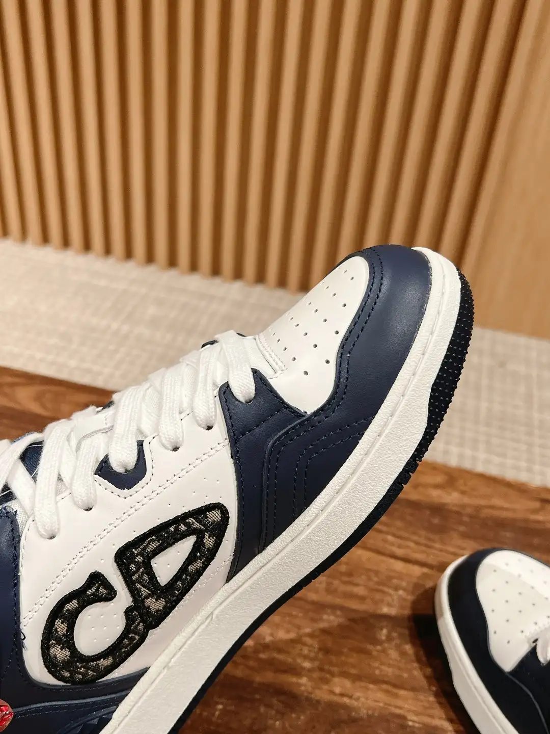 Dior B27 - Image 2