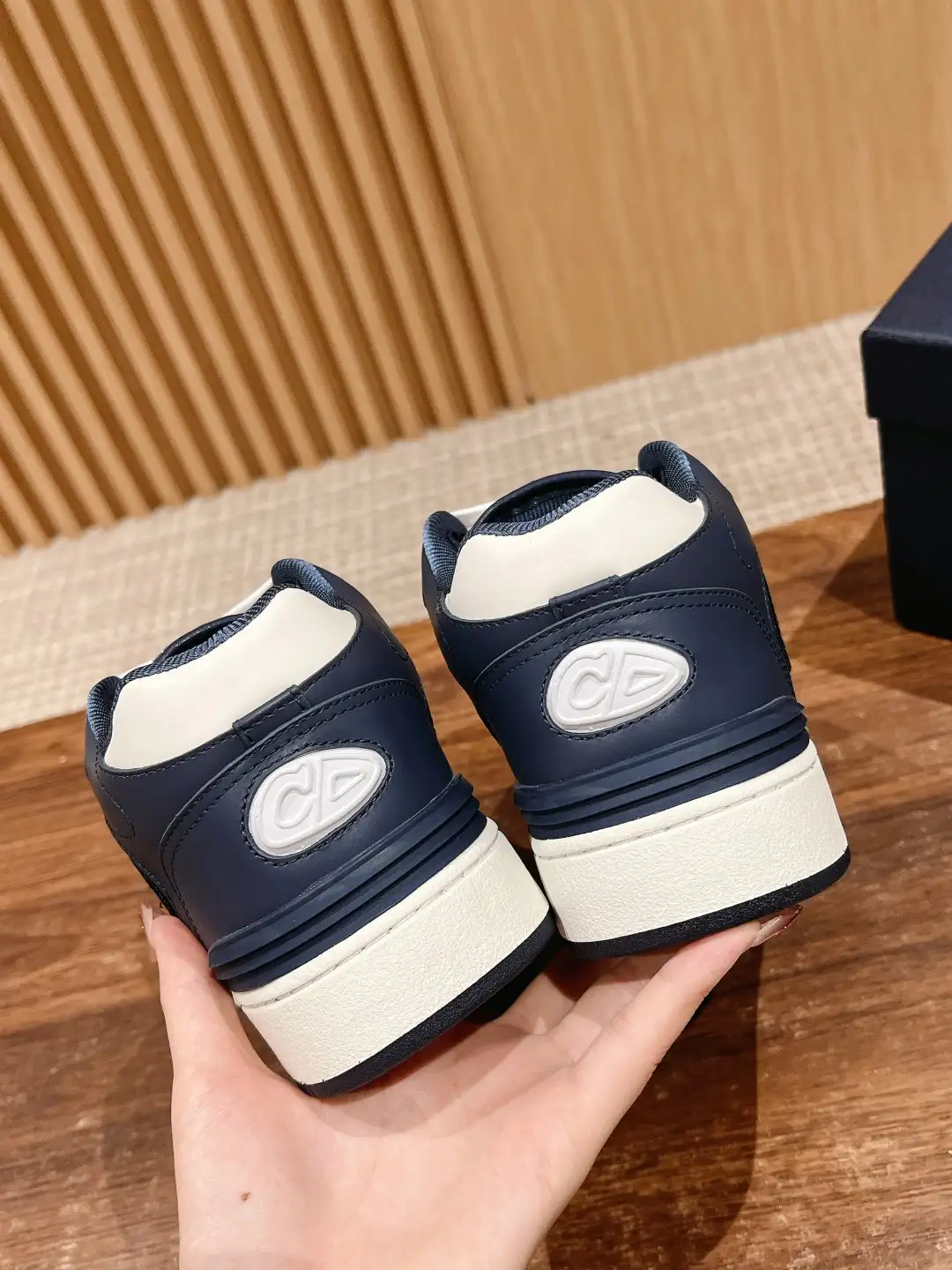 Dior B27 - Image 9