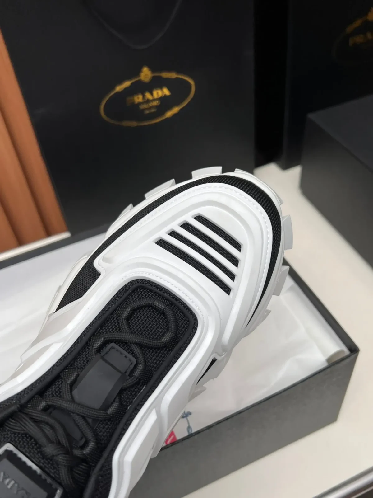 PRADA - Image 6