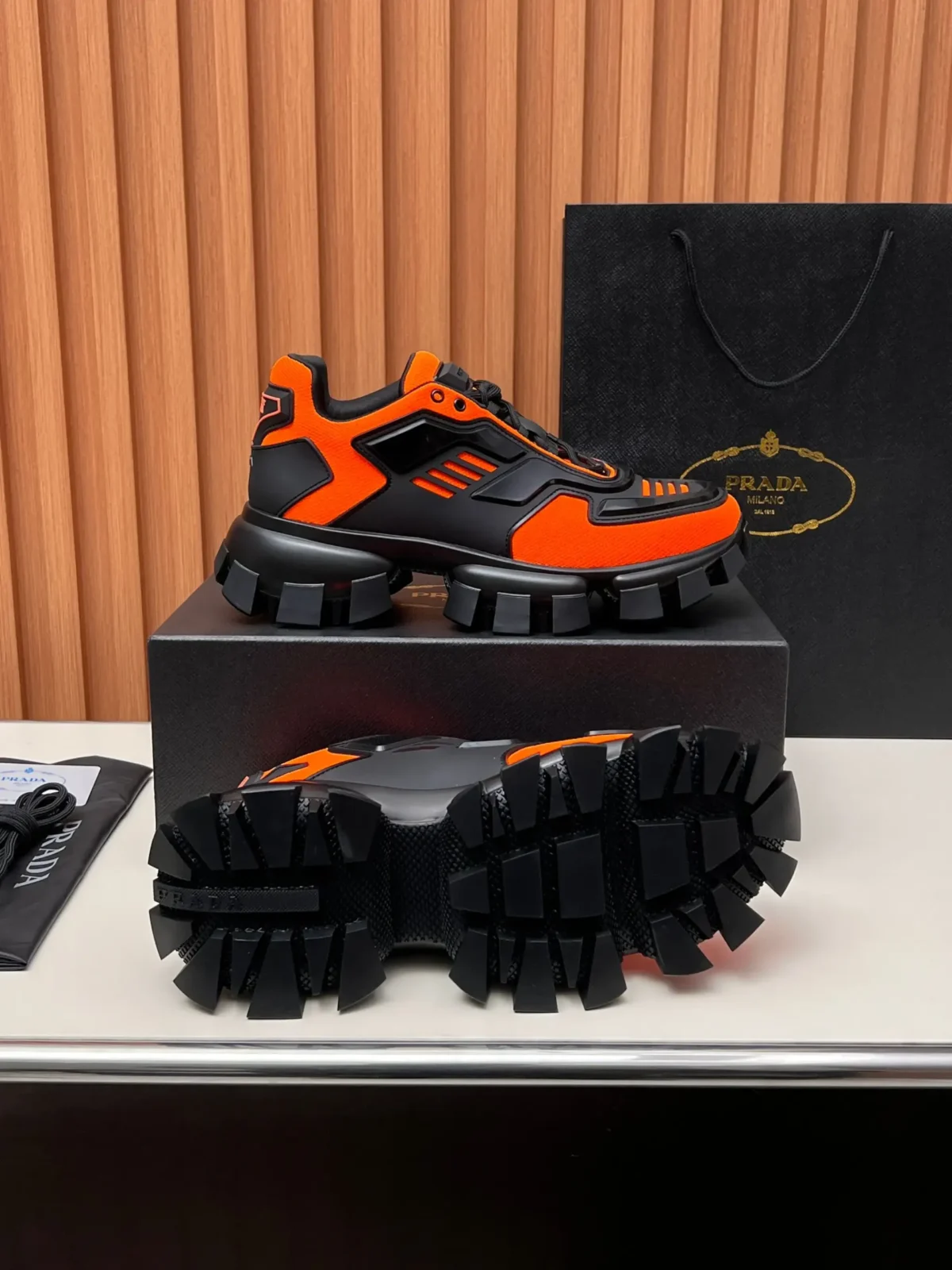 PRADA - Image 5