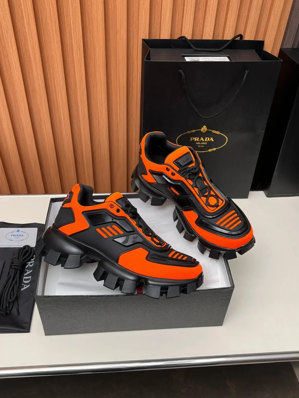 PRADA - Image 8