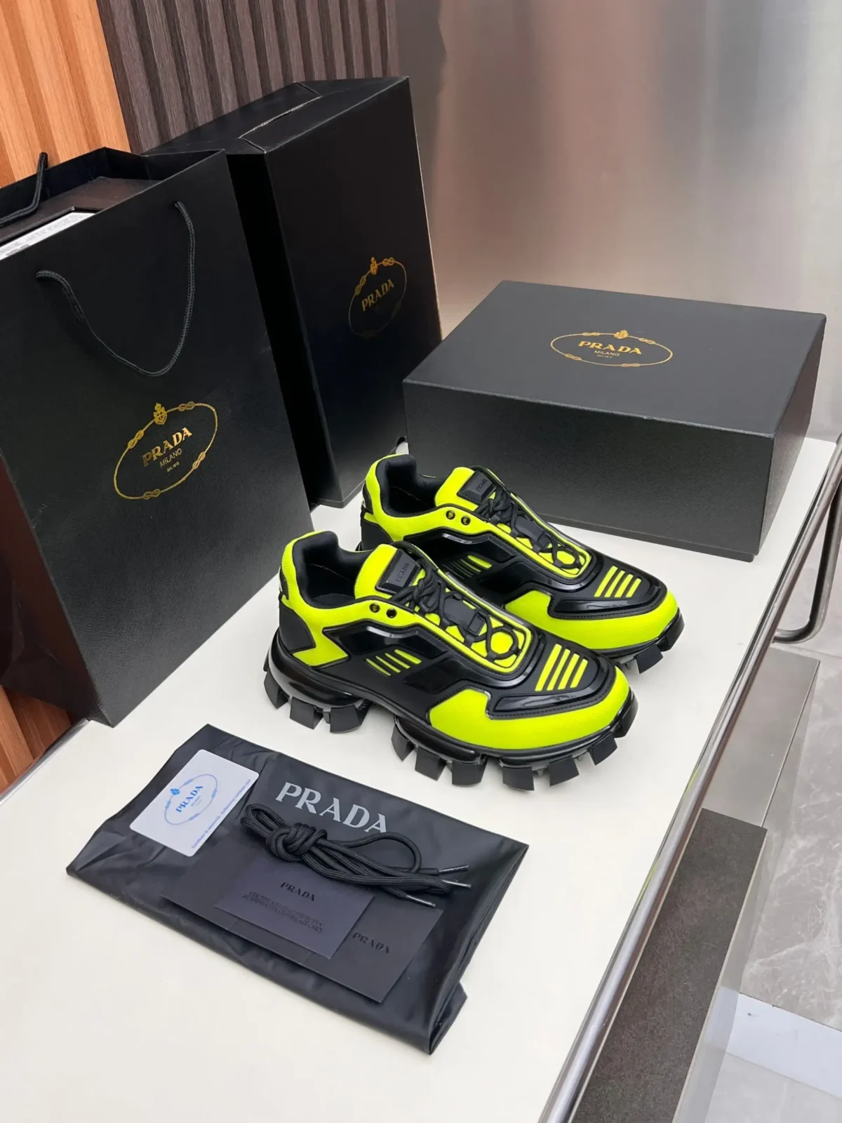 PRADA - Image 5