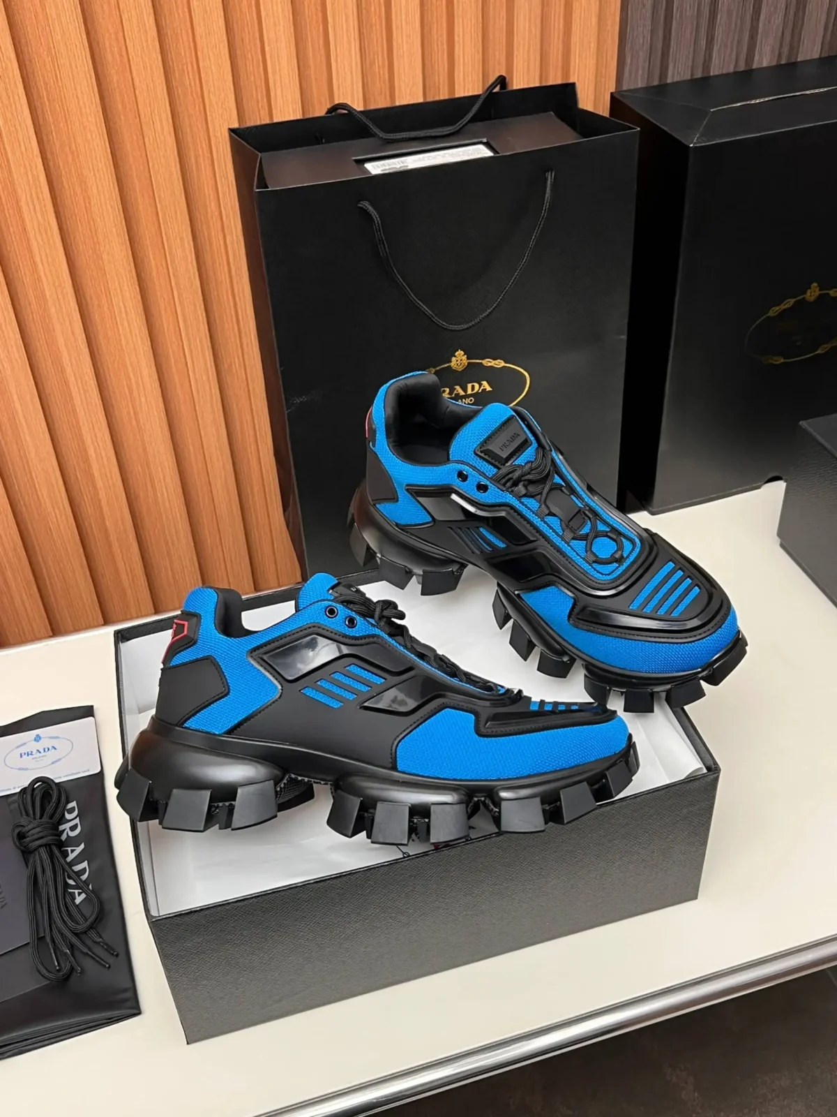 PRADA - Image 3