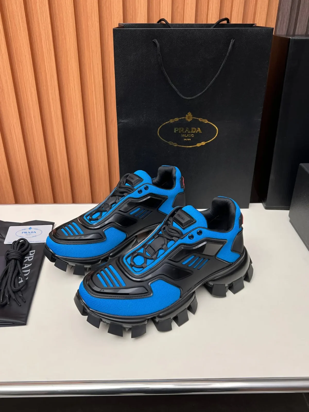 PRADA - Image 4