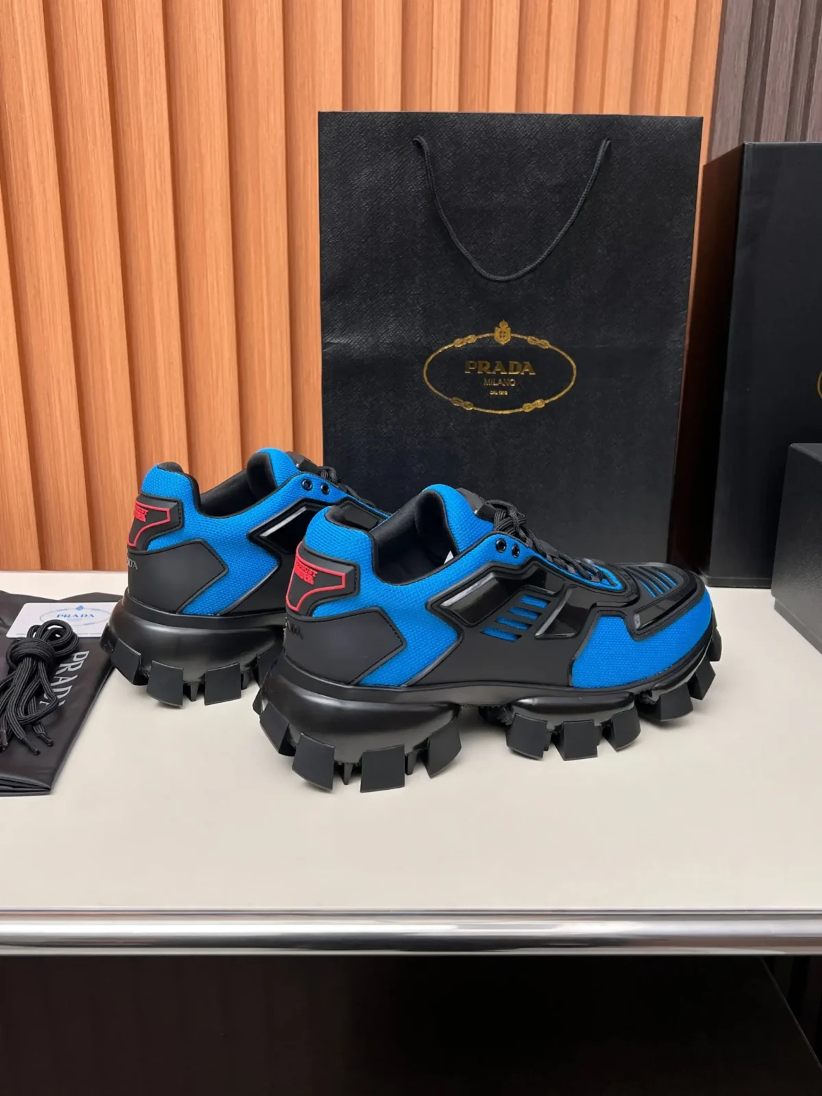 PRADA - Image 7