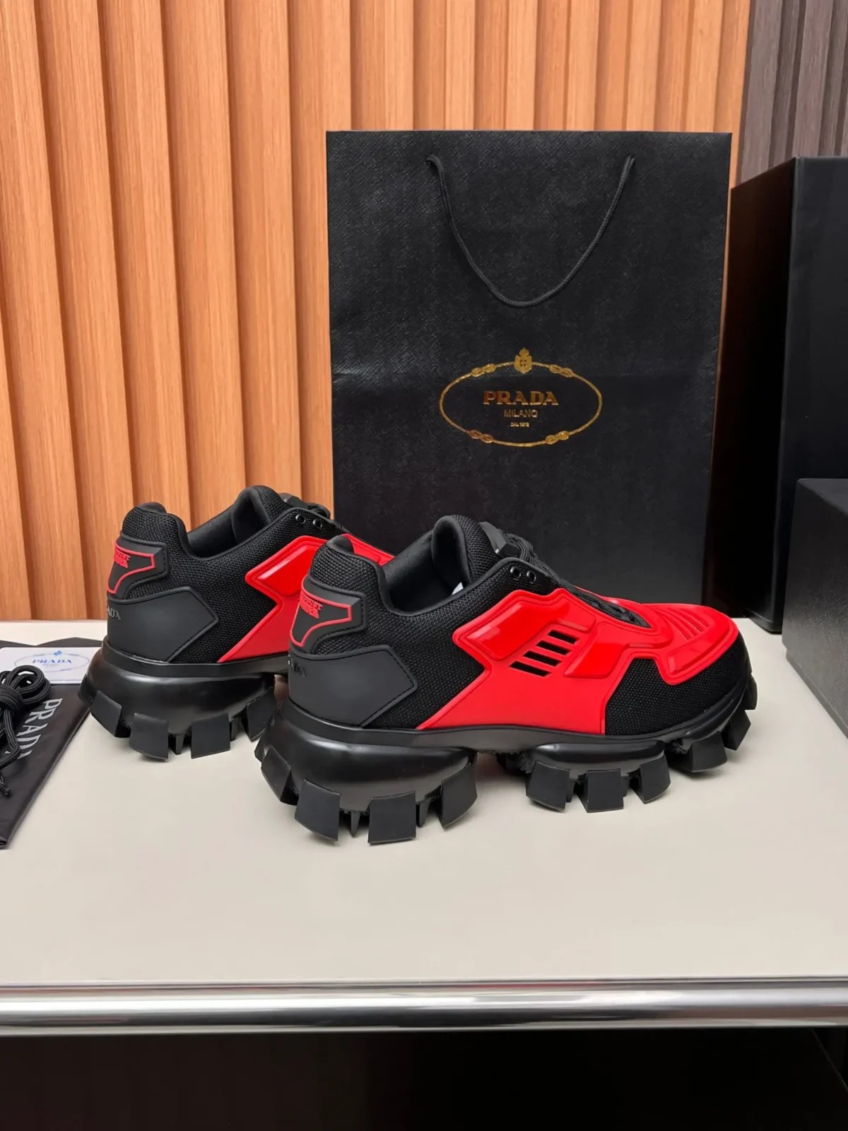 PRADA - Image 2