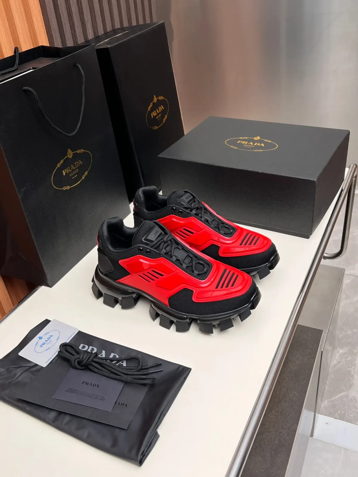 PRADA - Image 4
