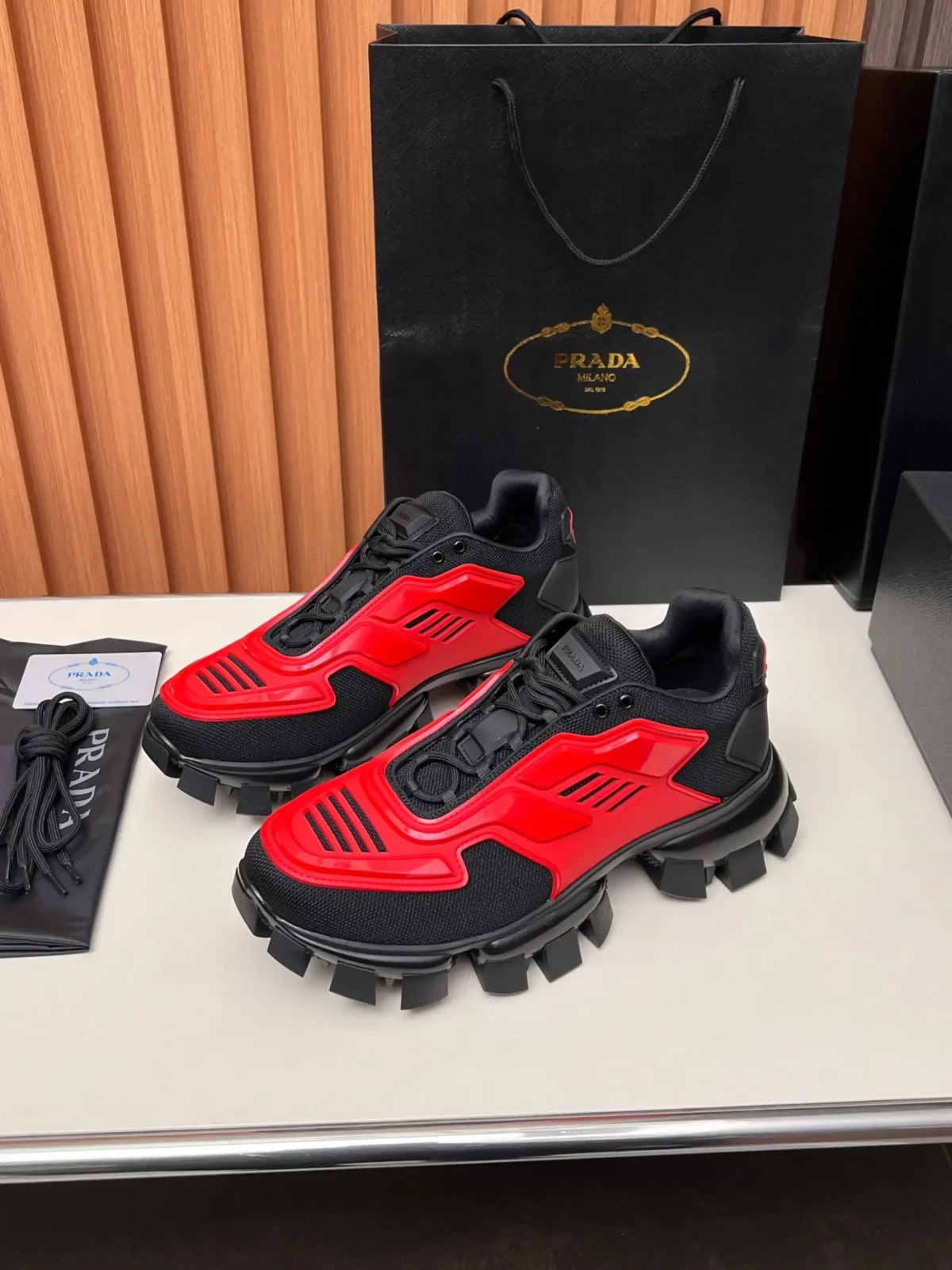 PRADA - Image 6