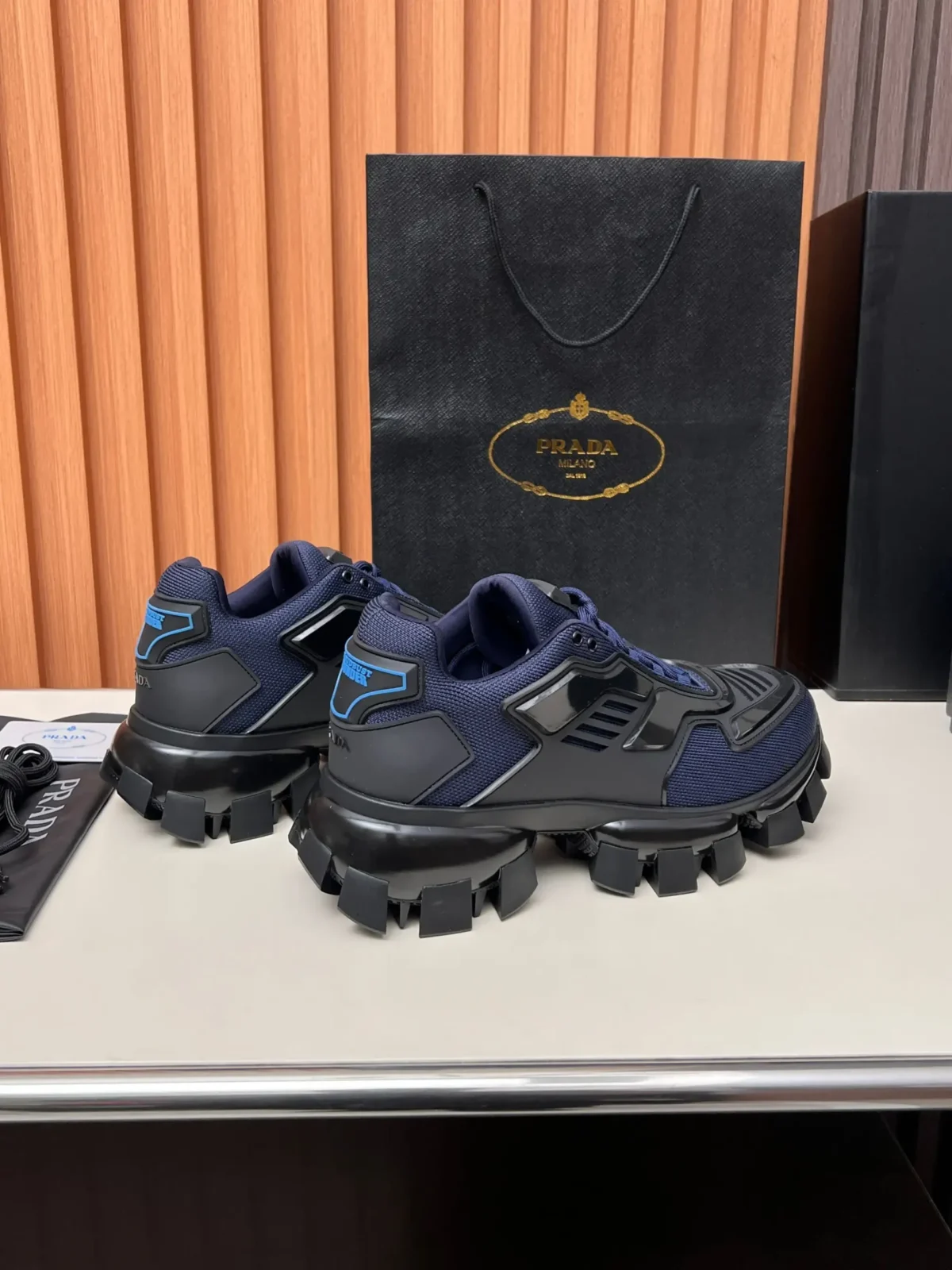 PRADA - Image 2