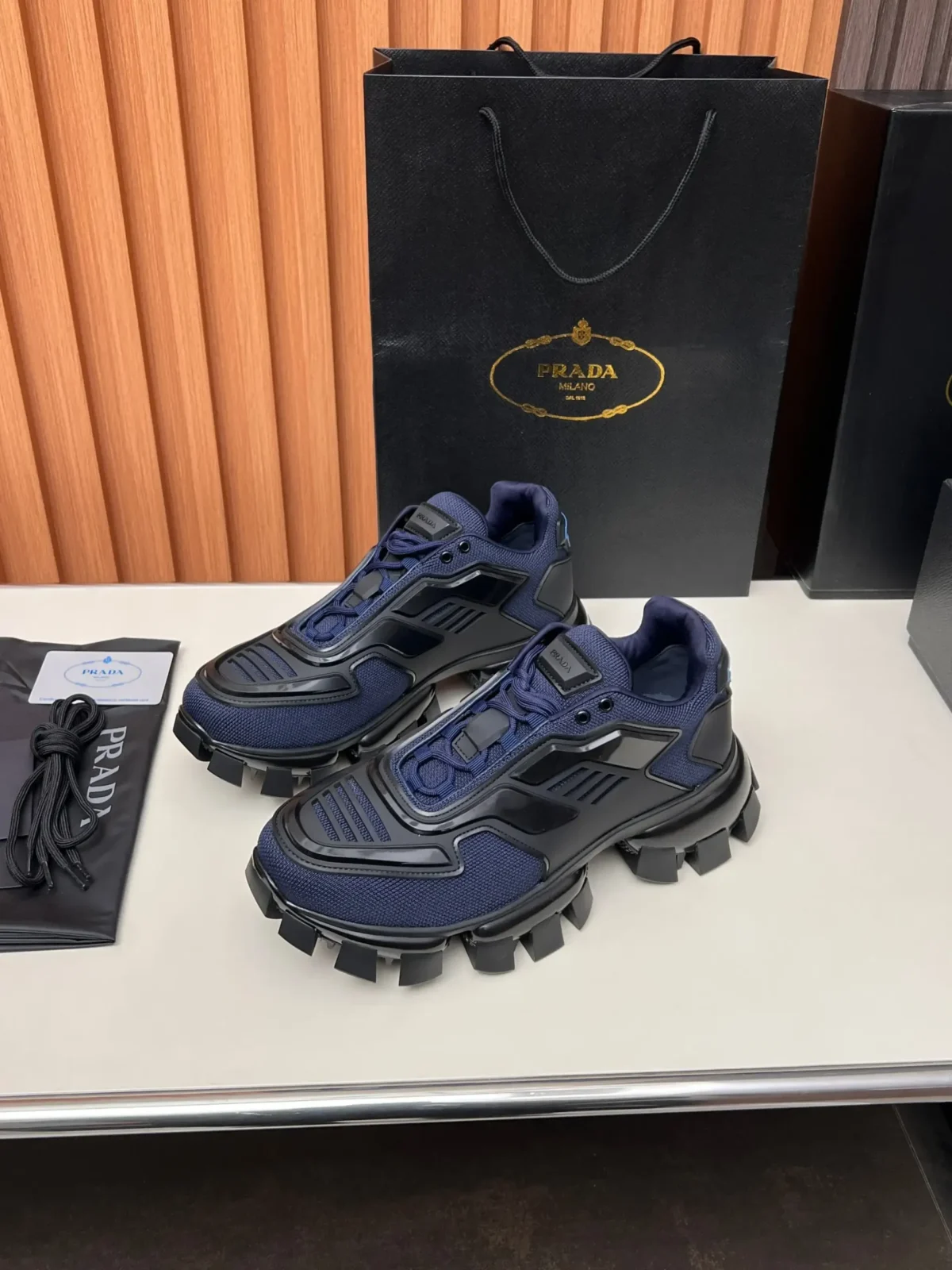 PRADA - Image 4