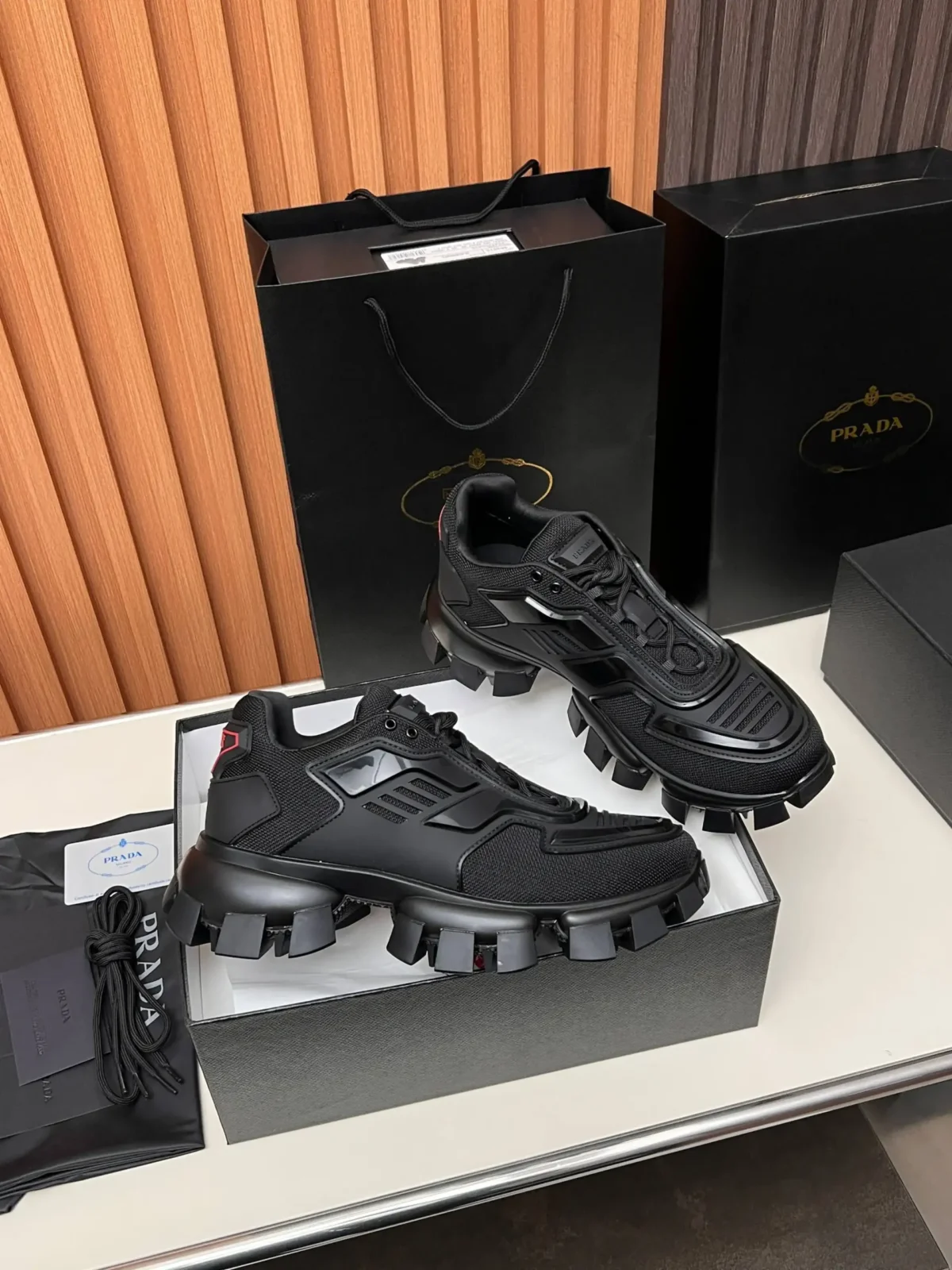 PRADA - Image 5