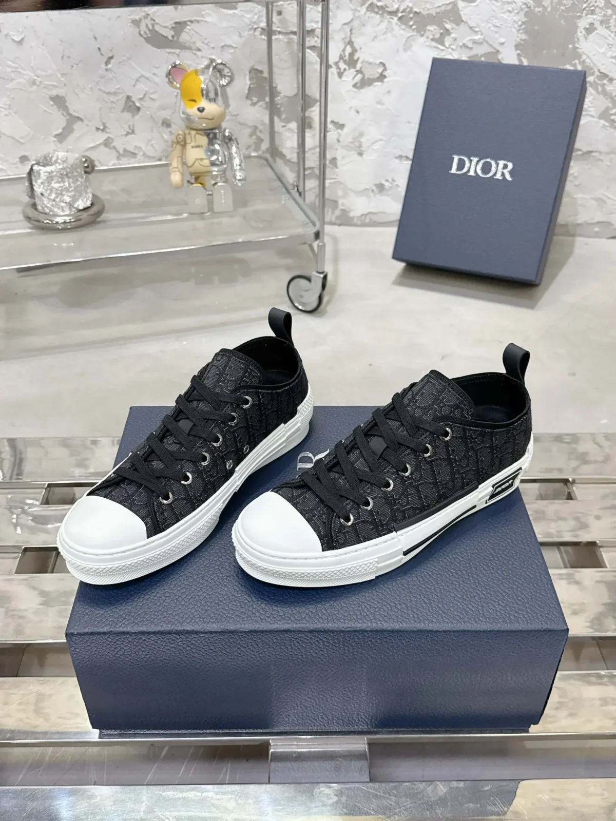 Dior B23 - Image 3