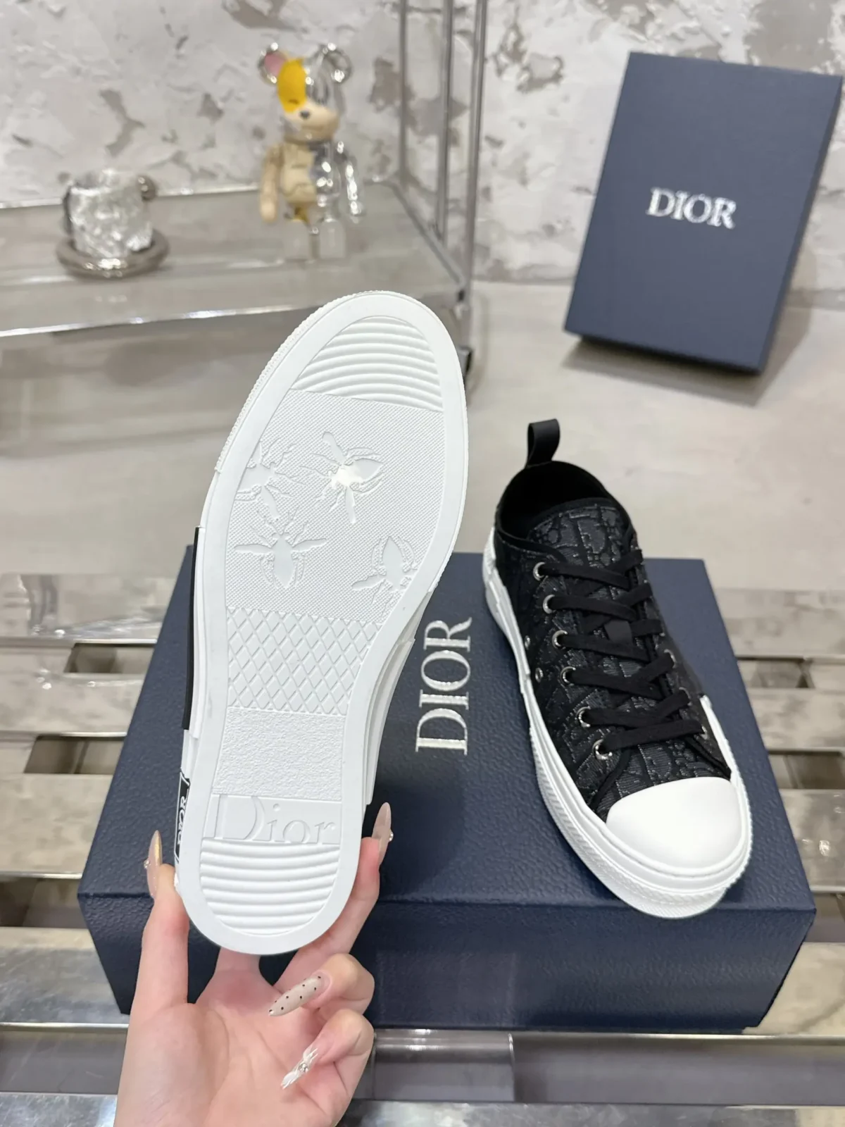 Dior B23 - Image 6