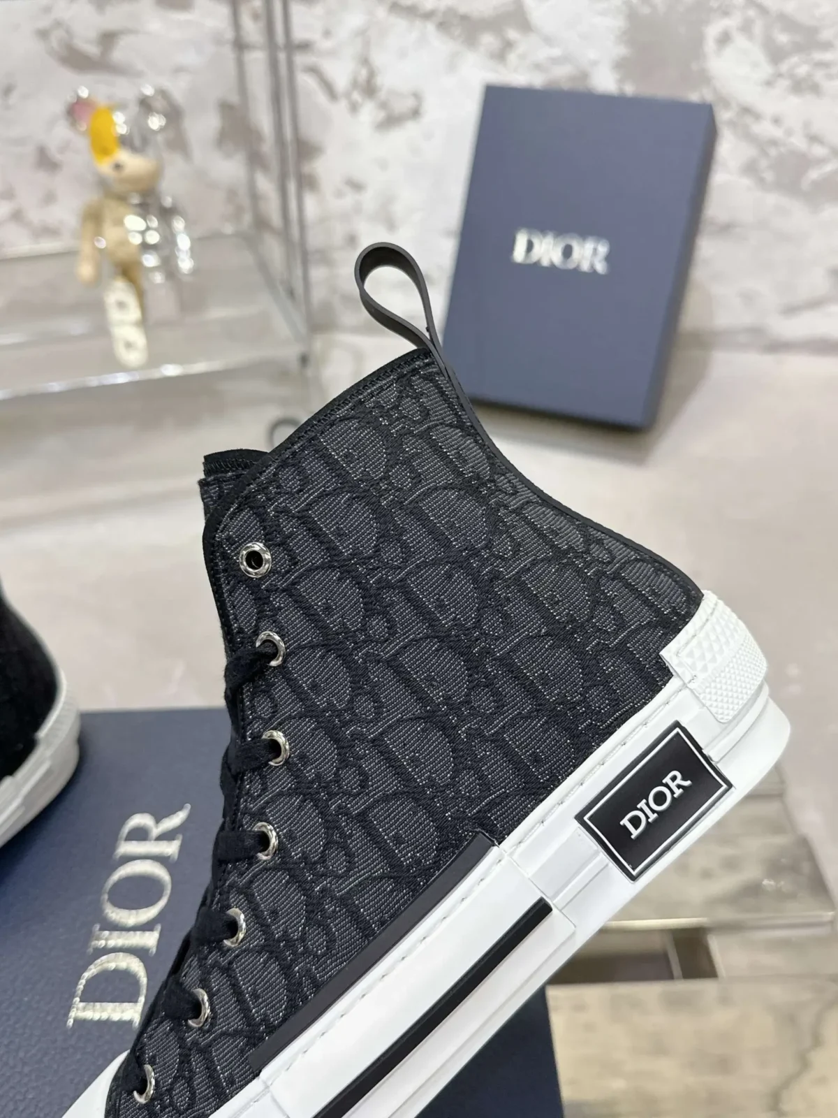 Dior B23 - Image 9
