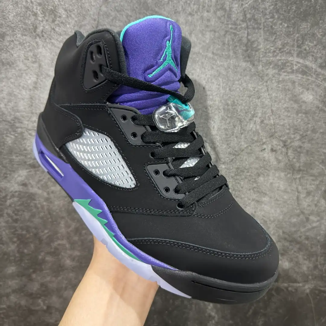 Air Jordan 5 - Image 5