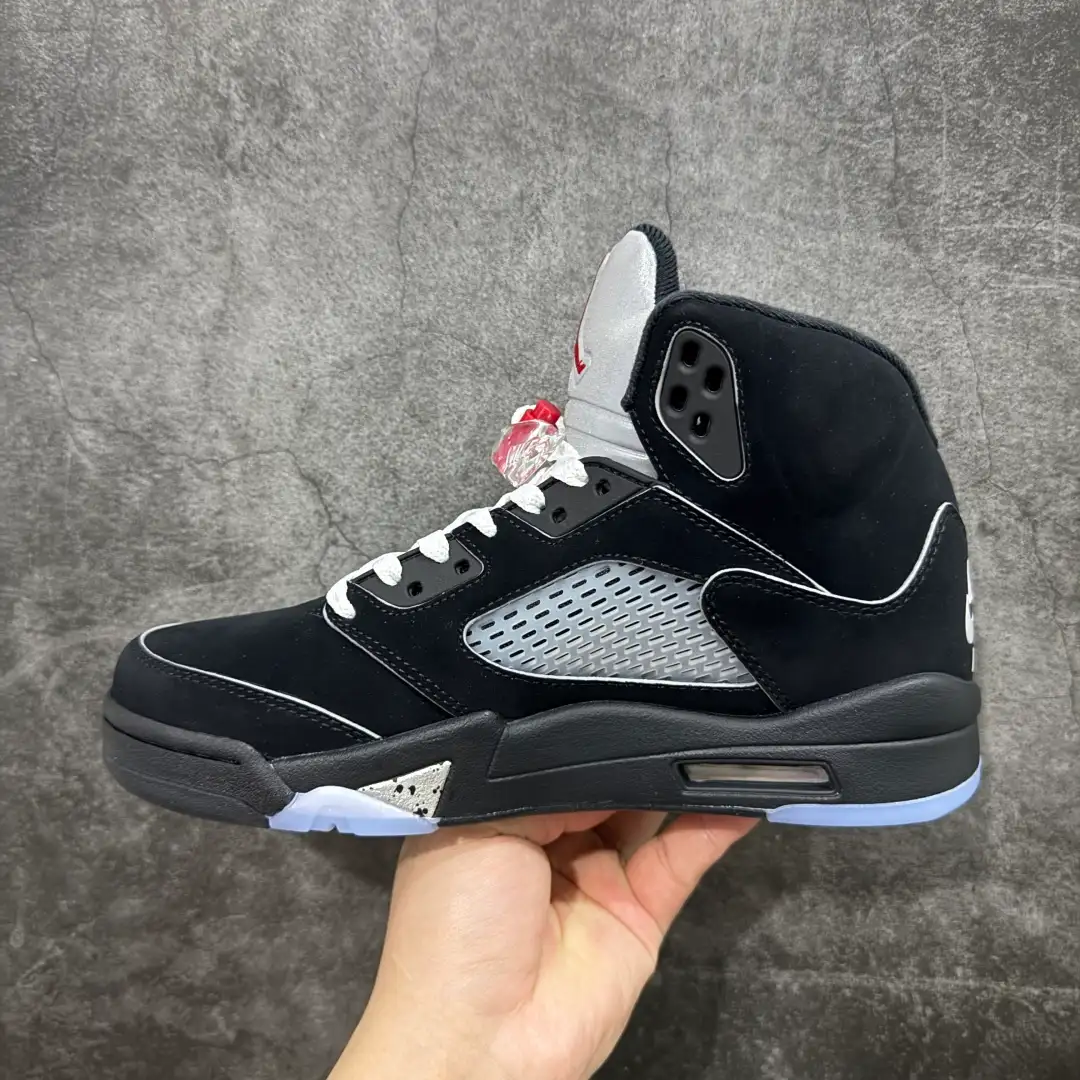Air Jordan 5 - Image 2