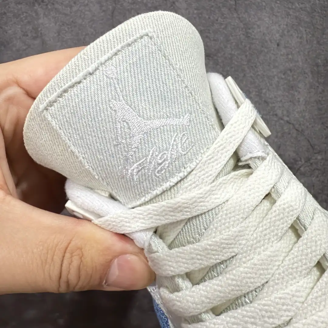 Air Jordan 4 - Image 8