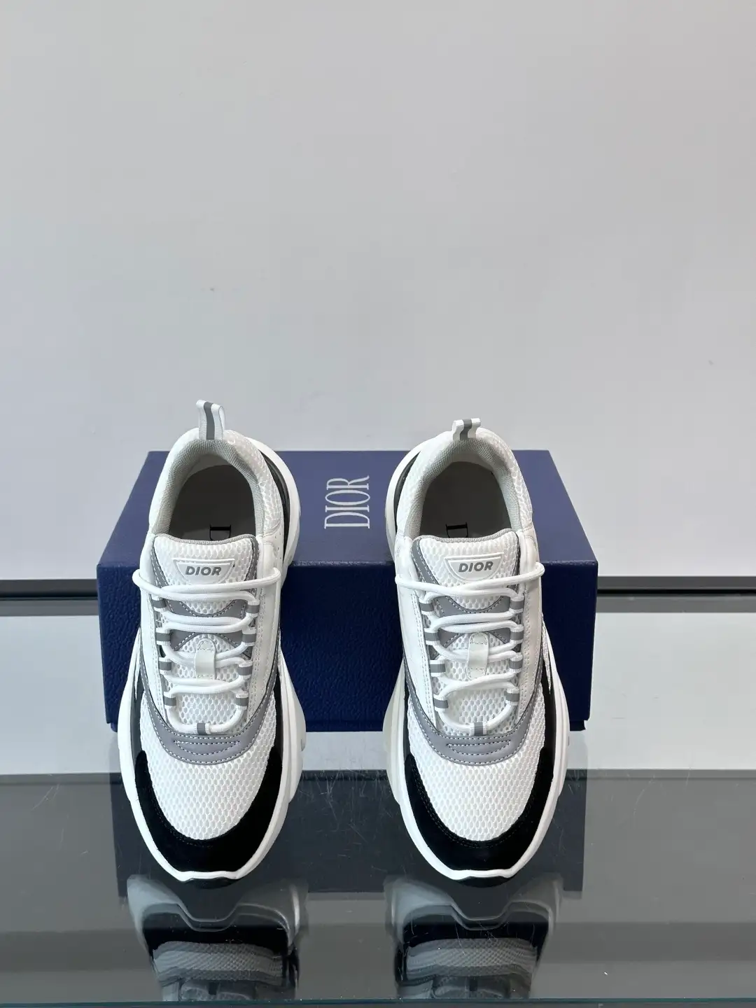 Dior B22 - Image 4