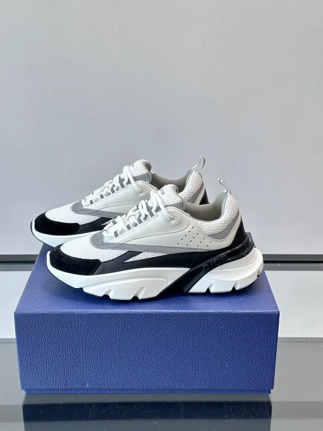 Dior B22 - Image 7
