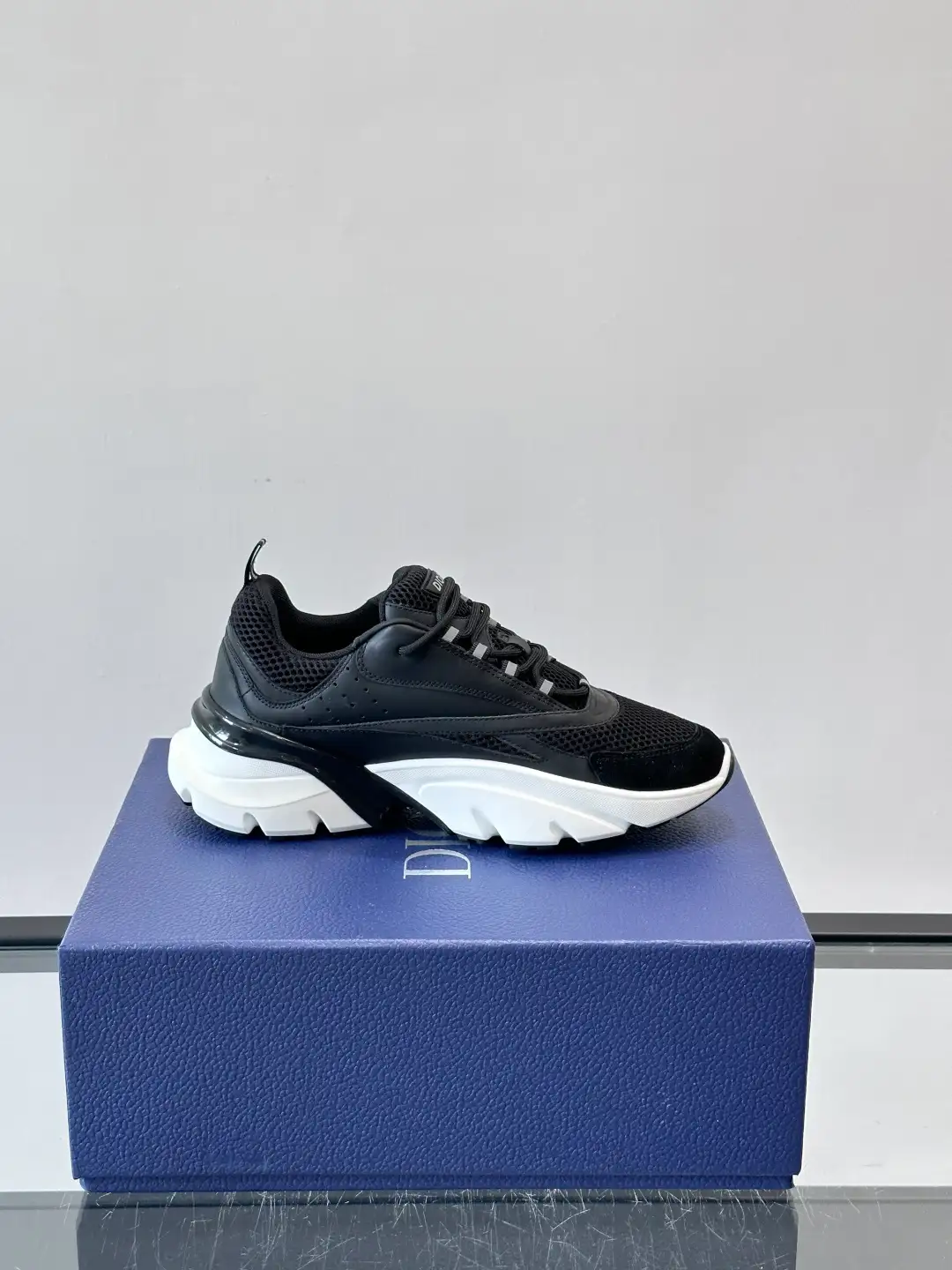 Dior B22 - Image 4
