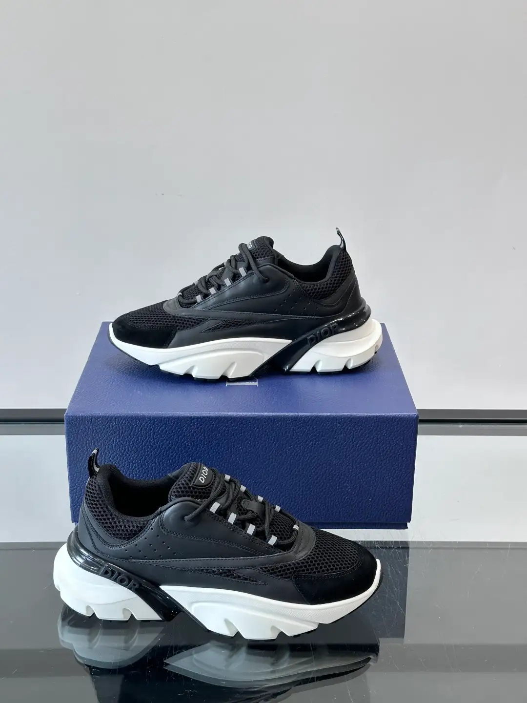 Dior B22 - Image 8