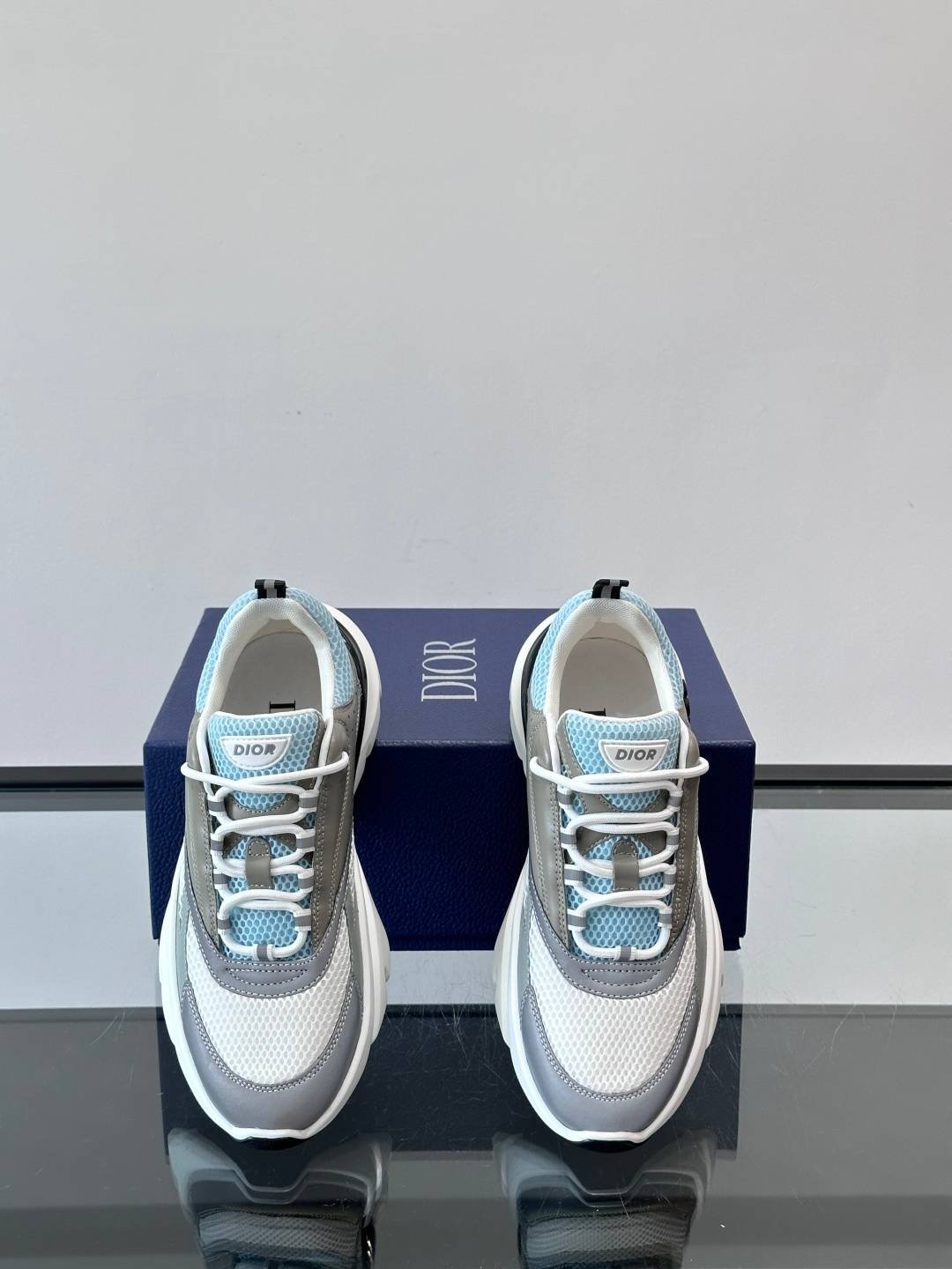 Dior B22 - Image 2